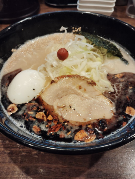 「平九郎ラーメン 黒」@平九郎R 越谷東大沢店の写真