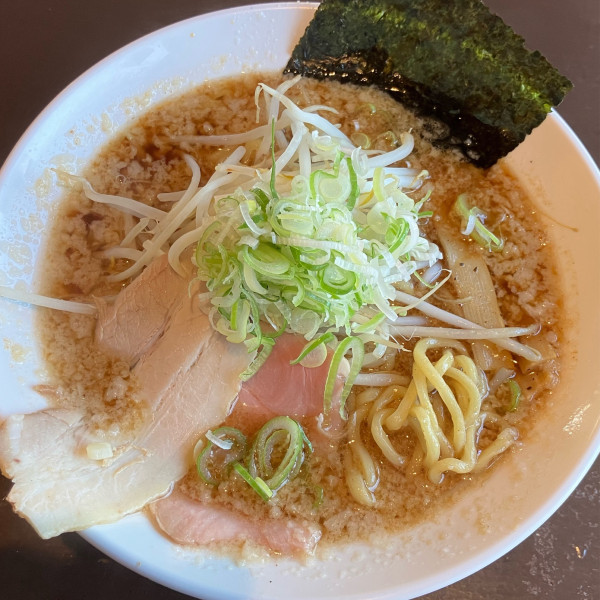 「焦がしニンニク醤油930円」@麺屋 祐 TASUKUの写真