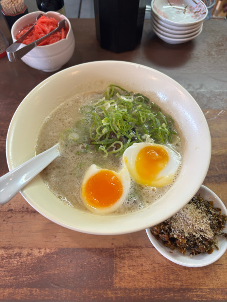 「博多とんこつラーメン」@幸心堂の写真