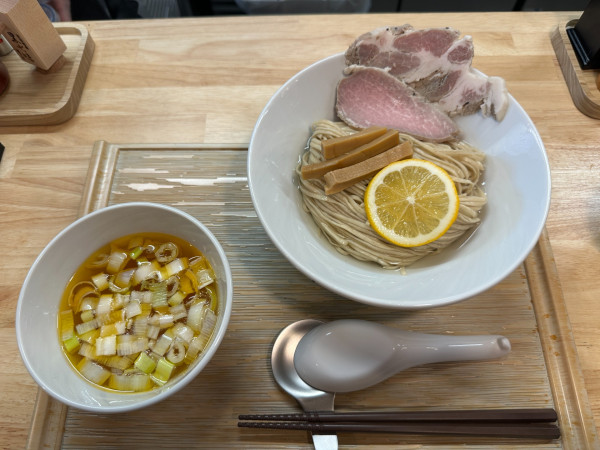 「塩昆布水つけ麺（並盛・200g）1,000円」@麺屋 松もとの写真