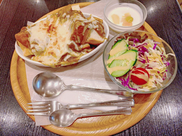 「カレーパングラタン　１３００円」@カフェ・ラフィーネの写真