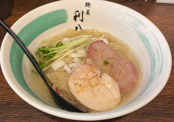 「【限定】冷やしらぁめん(塩)1050円」@自家製麺 麺屋 利八の写真