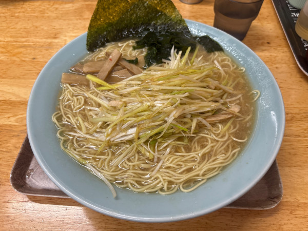 「ネギラーメン（麺大盛）」@ラーメンショップ 鷲宮店の写真