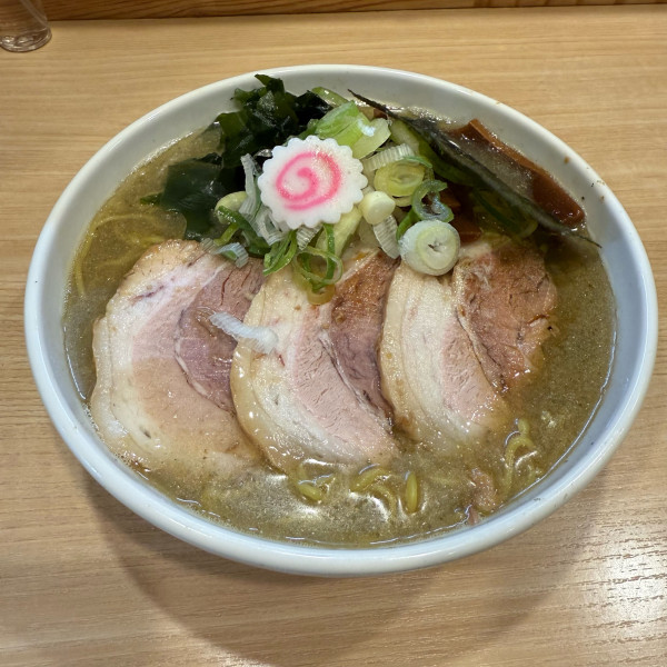 「牡蠣ベースの　ちょっと濃い中華そば」@麺や 六等星の写真