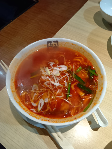 「旨辛チゲラーメン」@牛角 けやき台店の写真