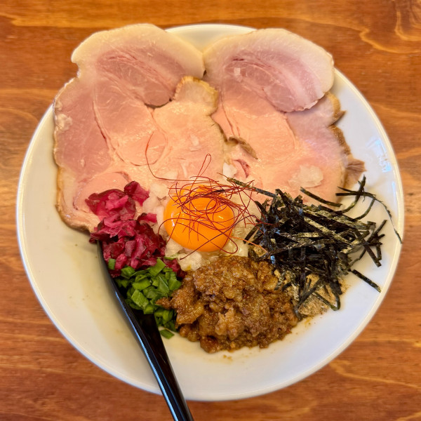 「JUNKまぜそば 並盛り（900円）」@JUNK FACTORYの写真