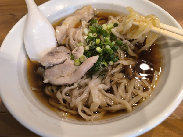 「ランチ しいたけ支那そば(850)」@夜な夜なの写真