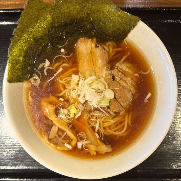 「支那そば（醤油）朝ラー」@支那そば 樹の写真