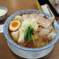 冷やしワンタンメン