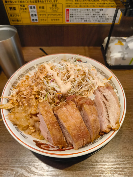 「小豚冷やし中華　1450円」@豚山 鶴見店の写真