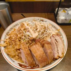 小豚冷やし中華　1450円