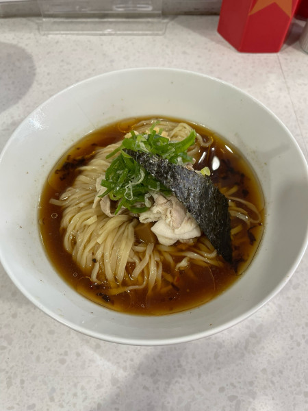 「限定 冷やし醤油らぁ麺」@ラーメン星印の写真