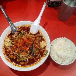 火の玉（辛め）大盛りライス