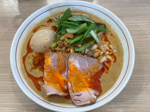「特濃煮込み担々麺」@まるぎん商店の写真