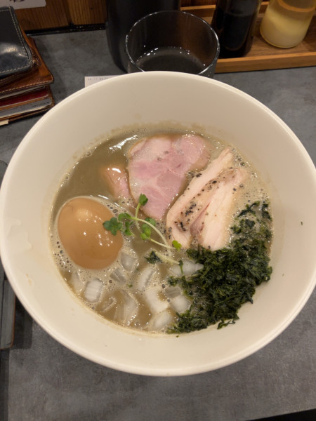 「濃厚　特製飲む煮干しラーメン」@攻ニボの写真