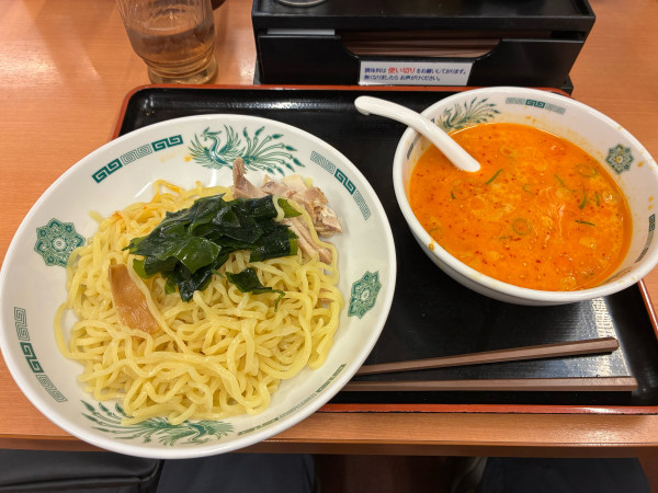 「ピリ辛とんこつつけ麺」@日高屋 川越西口店の写真