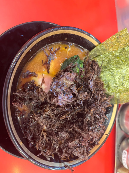 「朝ラーメン(並)780円＋岩のり200円」@横浜家系ラーメン 大輝家の写真