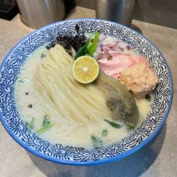 冷やし豆乳煮干しラーメン