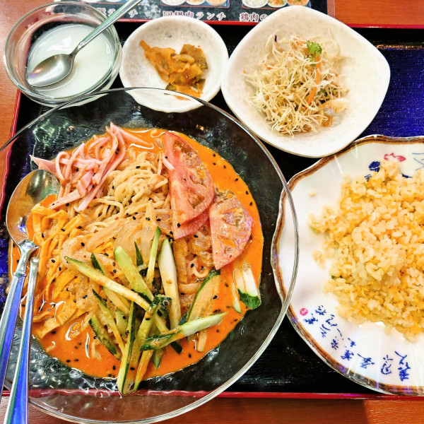 「冷やし中華(ゴマ)＋半チャーハン」@中国料理 清福の写真