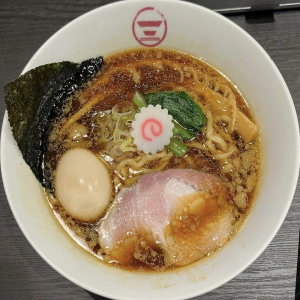 「中華そば」@横浜中華そば 維新商店の写真