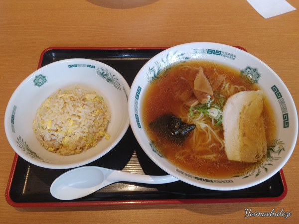 「中華そば、半チャーハン（710円）」@日高屋 鴻巣下忍店の写真