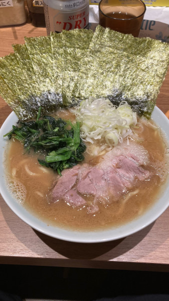「ラーメン＋海苔増し＋薬味ネギ＋キャベチャー」@まだ洞くつ家の写真