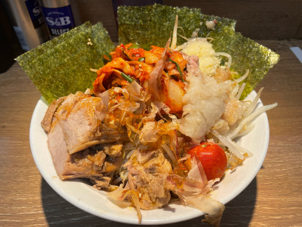 「マキシマム(冷やし中華風)¥1,350ニラキムチ¥150」@麺屋 浜一の写真