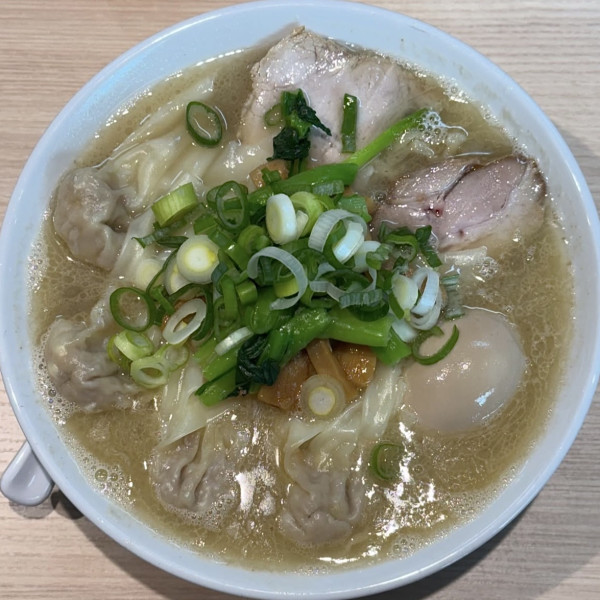 「塩ワンタンメン」@桜上水 船越の写真