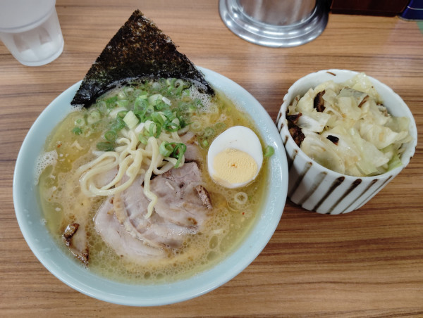 「塩ラーメン 1000円 キャベチャー 150円」@近藤家 本店の写真