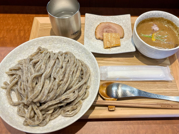 「【限定】弩濃厚カレーつけめん 中+麺増し」@手打式特級多加水 御影麺 鏑矢の写真