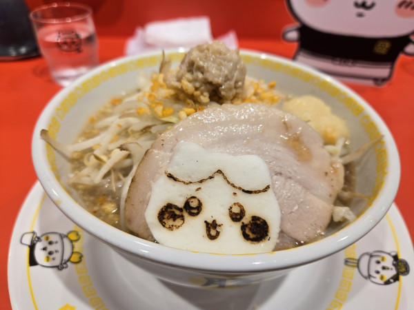 「ラーメン豚 小」@ちいかわラーメン 豚 池袋パルコの写真