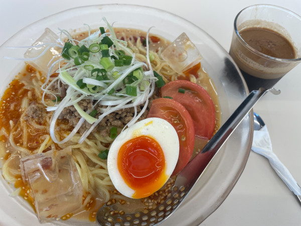 「夏限定・冷やし担々麺（冷たいデザート付き）：950円」@麺屋 志和家の写真
