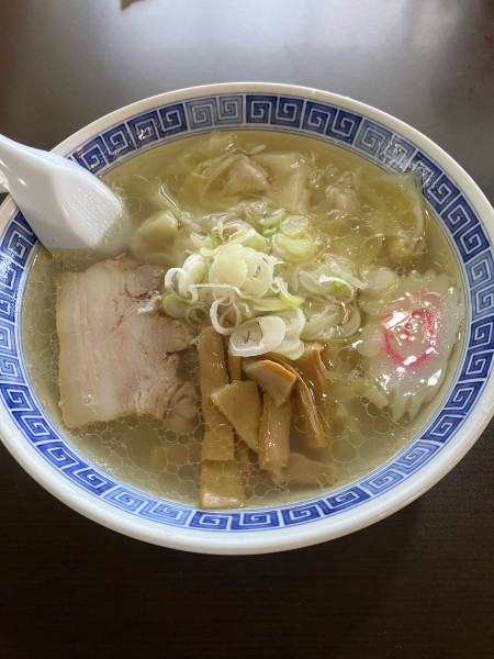 「塩ワンタンメン」@清華軒の写真