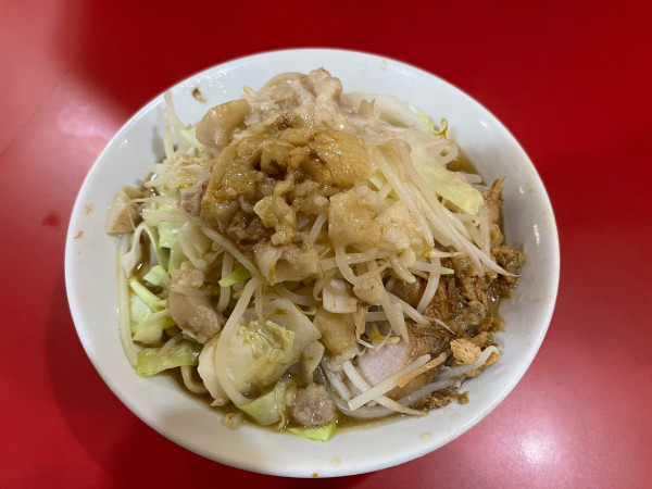 「ラーメン1000円、固め麺半分アブラ」@ラーメン二郎 札幌店の写真