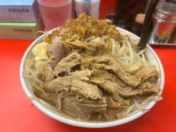 「大ラーメン(全マシ)」@BUTAKIN 新宿歌舞伎町店の写真