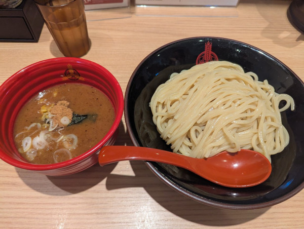 「濃厚つけ麺1050円」@三田製麺所 多摩ニュータウン店の写真