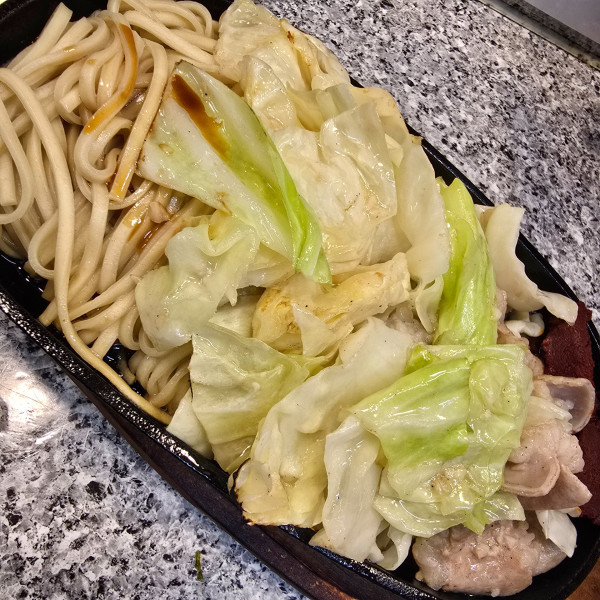 「【気まぐれ限定】どっきり焼き和牛ホルモンまぜそば」@ホルモン焼き 有希ちゃんの写真