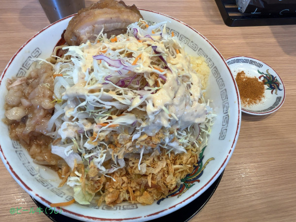 「小冷やし中華(1200円)全マシアレ(辛魚粉)」@ラーメン豚山 与野本町店の写真