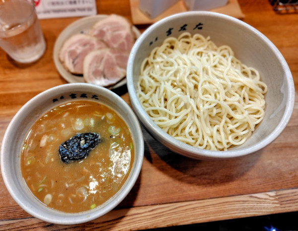 「味玉つけ麺 1300円 チャーシュー 500円」@麺屋吉左右の写真