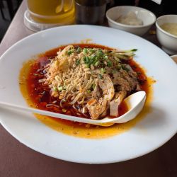 冷やしよだれ鶏まぜそば