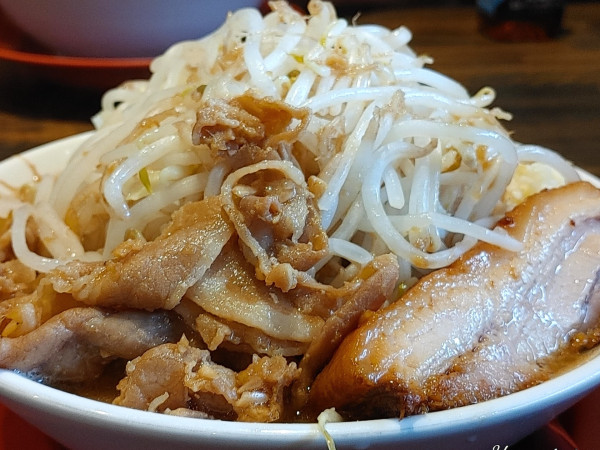 「トントンらーめん（1,180円）」@麺と飯 トンじろの写真