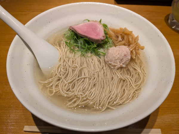 「塩らぁ麺」@らぁ麺 吉井 勝どき店の写真