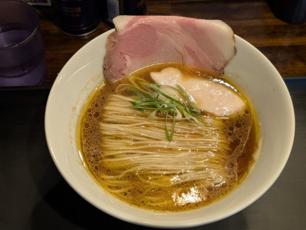 「鶏醤油そば」@中華蕎麦しげ田の写真