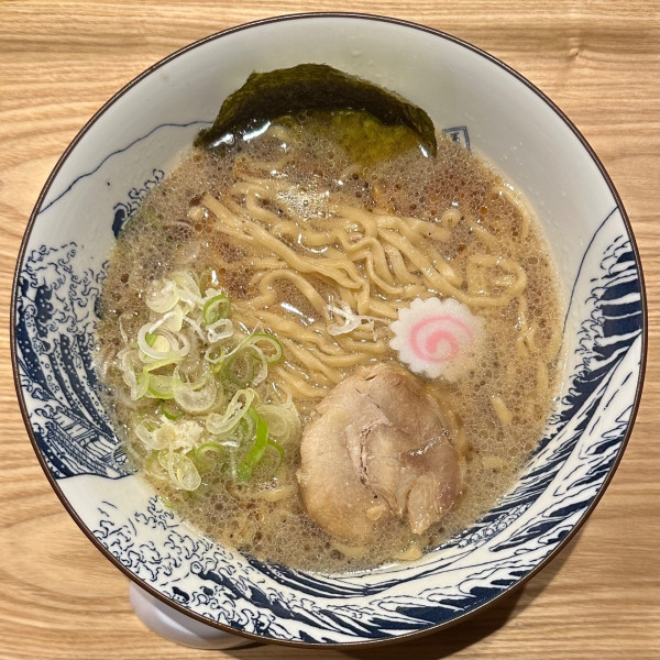 「らーめん忍」@つけ麺・らーめん 波海拉の写真