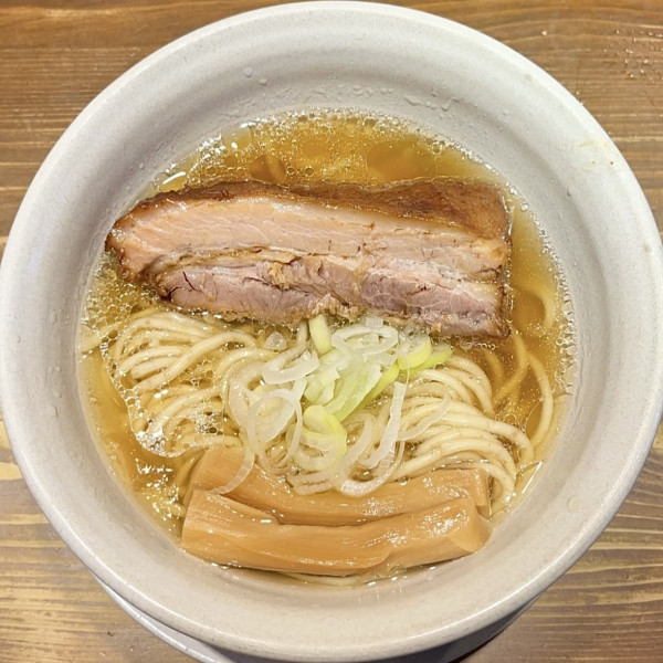 「らーめんmacro」@人類みな麺類 東京本店の写真