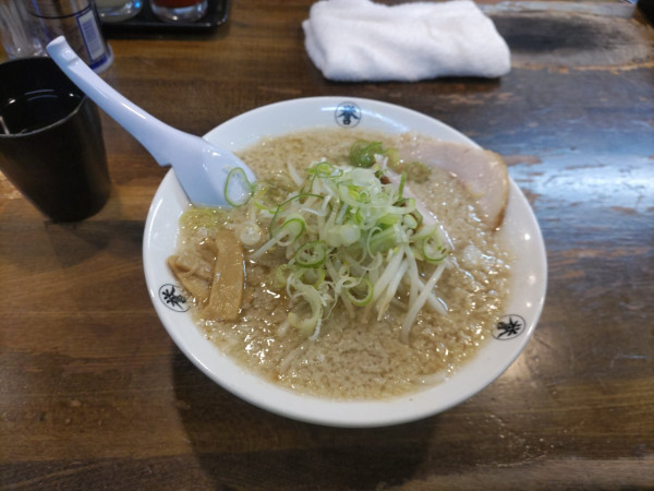 「しょうゆラーメン」@こってりらーめん 誉の写真