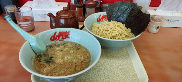 「醤油つけ麺」@ラーメン山岡家 笛吹店の写真
