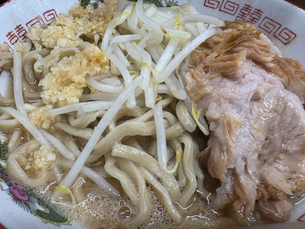 「小ラーメン+ヤサイ少な目+ニンニク」@ラーメン二郎 横浜関内店の写真