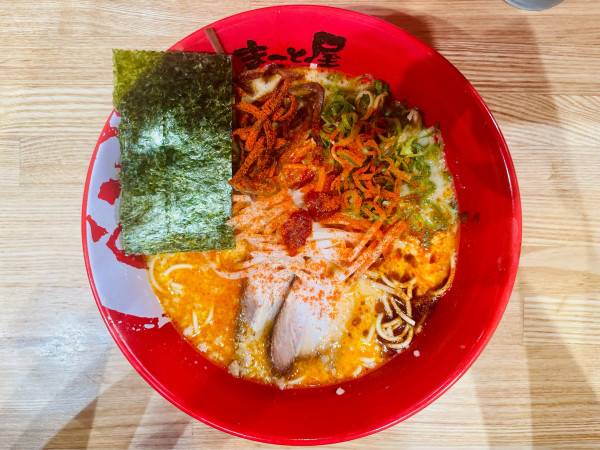 「赤辛牛じゃんラーメン」@ラーメンまこと屋 渋谷センター街本店の写真