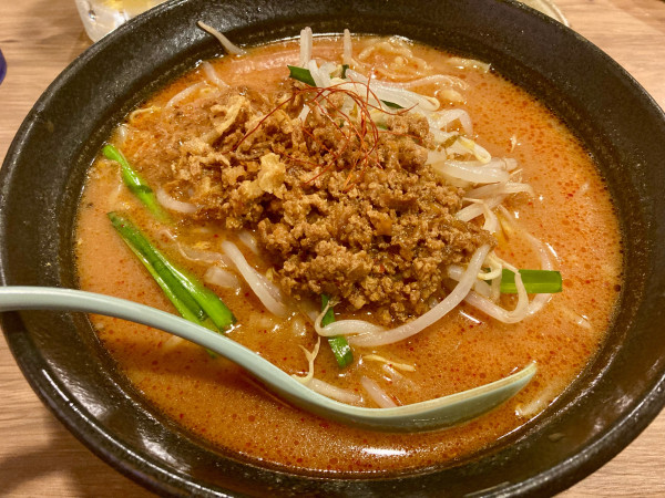 「北海道辛味噌らーめん」@麺場 田所商店 岩槻店の写真